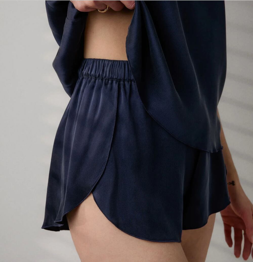 Lunya Sleep Shorts Women's Large Navy Blue Pajama Bottoms Sleep Loungewear